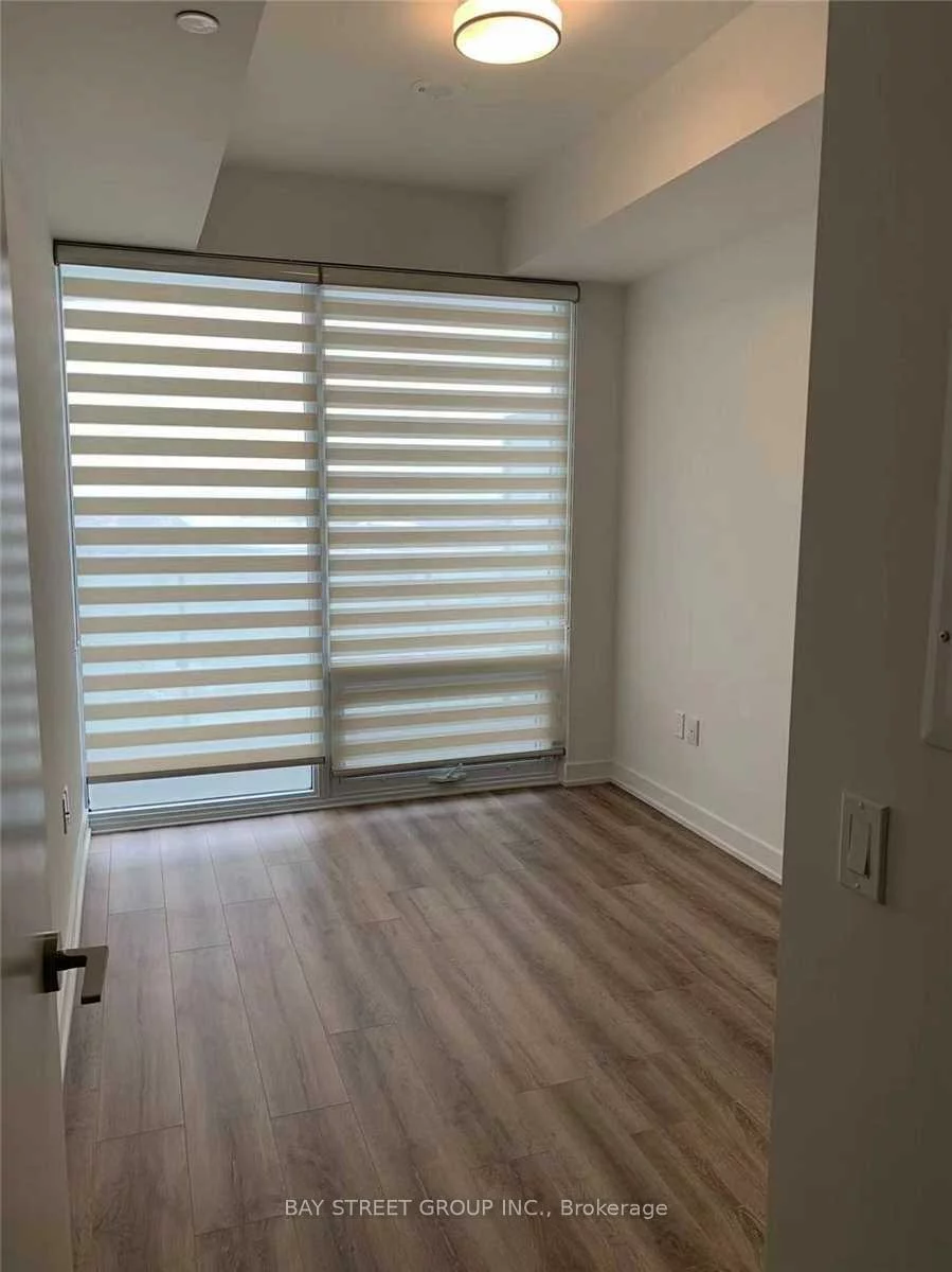 15, Queens, Waterfront Communities C8, Toronto