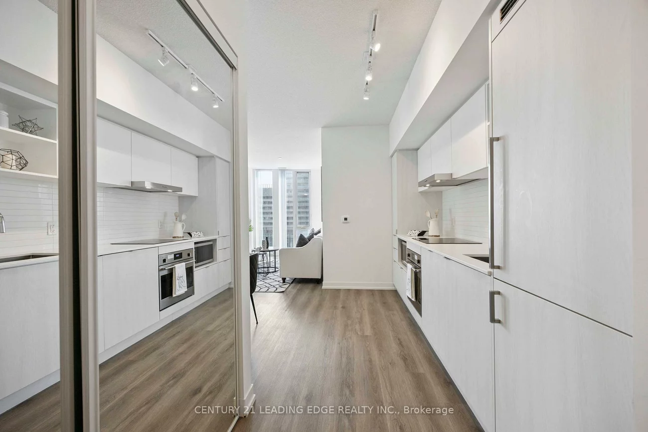 138, Downes, Waterfront Communities C8, Toronto