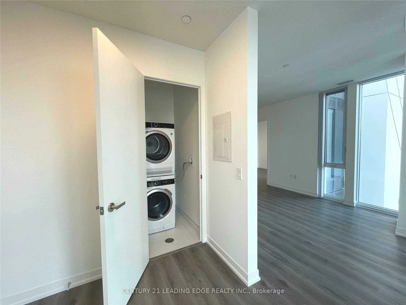 138, Downes, Waterfront Communities C8, Toronto