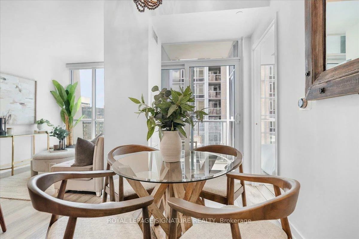 1, Yorkville, Annex, Toronto
