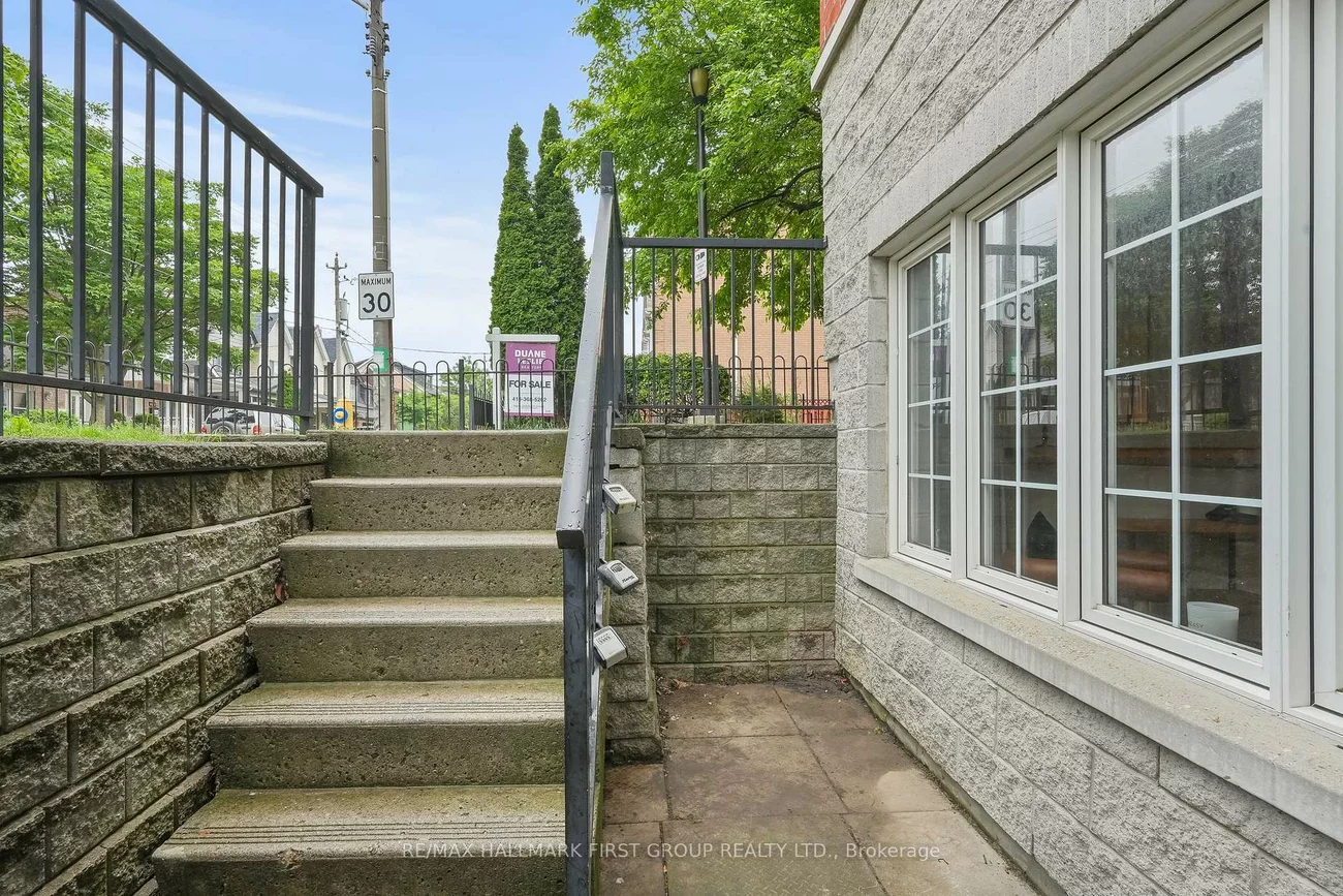 262, St. Helen's, Dufferin Grove, Toronto