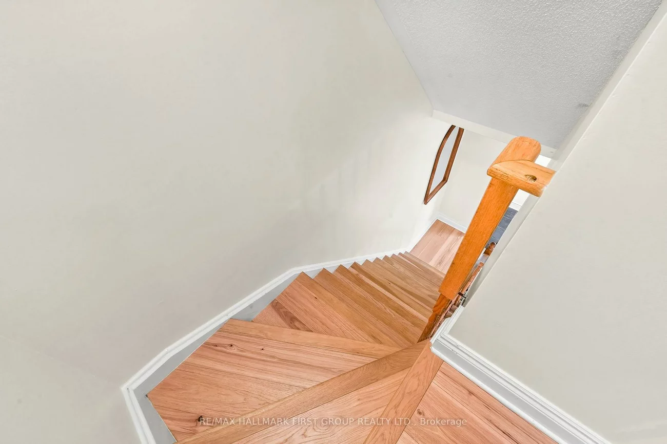 262, St. Helen's, Dufferin Grove, Toronto