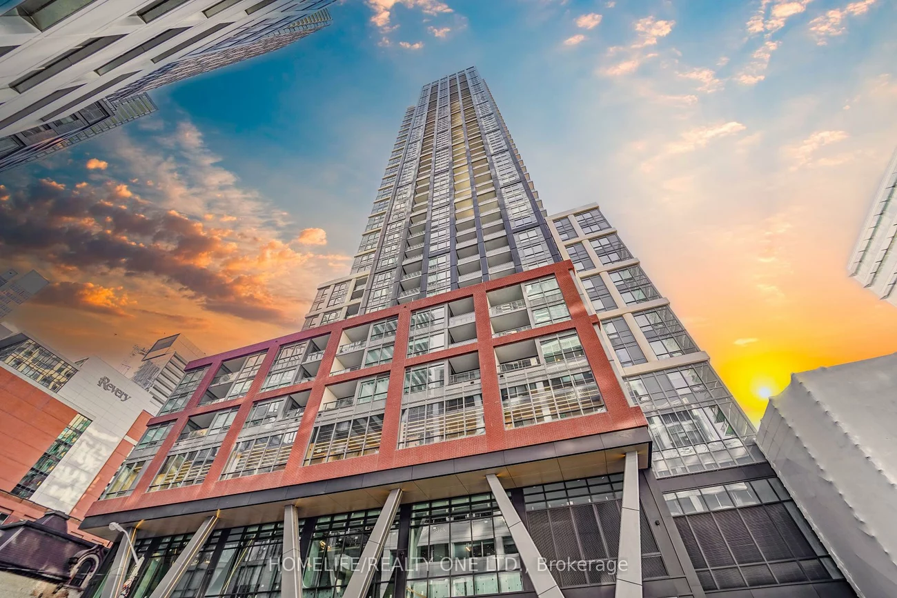 108, Peter, Waterfront Communities C1, Toronto