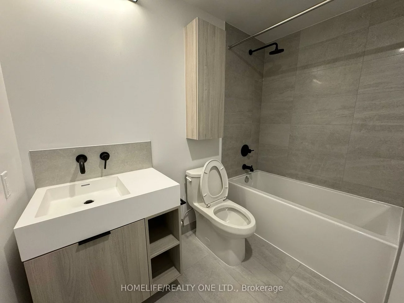 108, Peter, Waterfront Communities C1, Toronto
