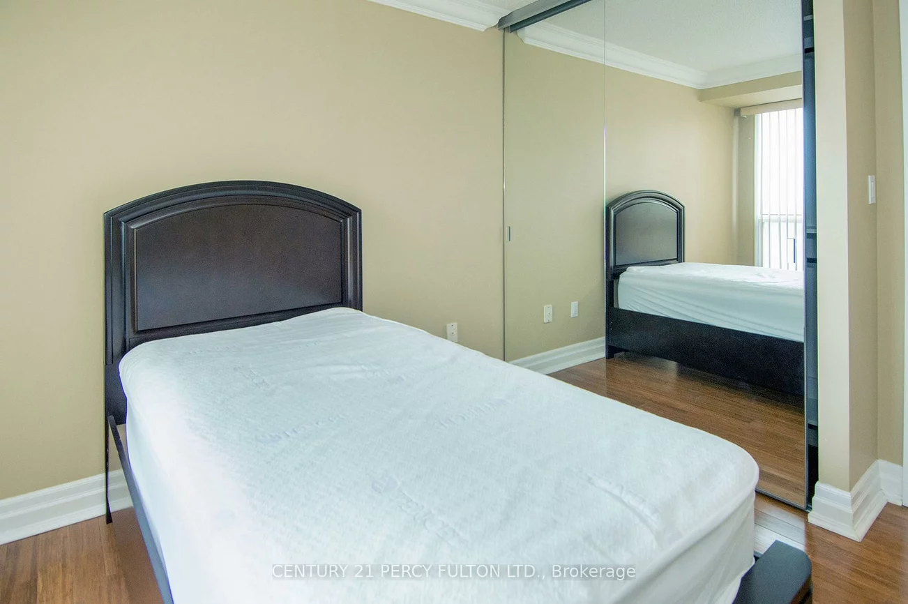 5, Concorde, Banbury-Don Mills, Toronto