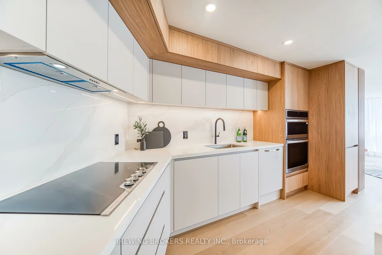 85, Skymark, Hillcrest Village, Toronto