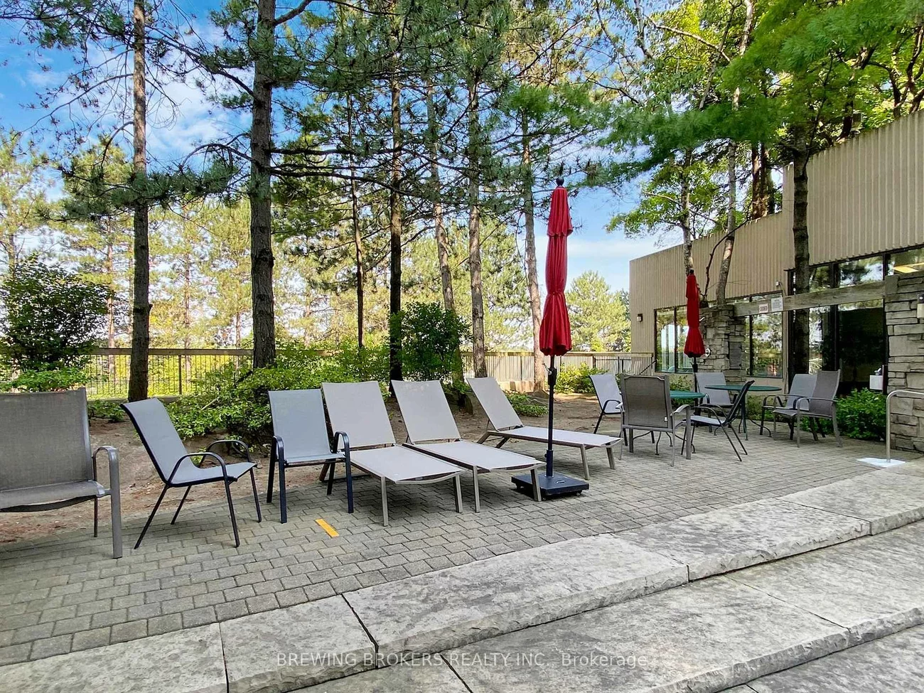 85, Skymark, Hillcrest Village, Toronto