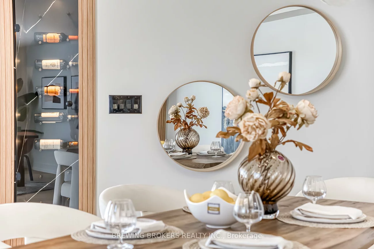 85, Skymark, Hillcrest Village, Toronto