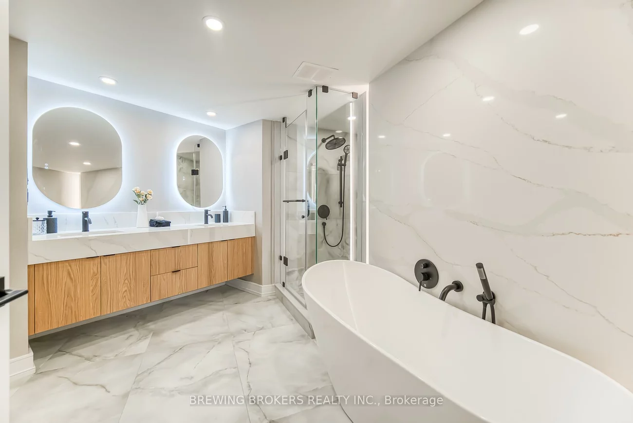 85, Skymark, Hillcrest Village, Toronto