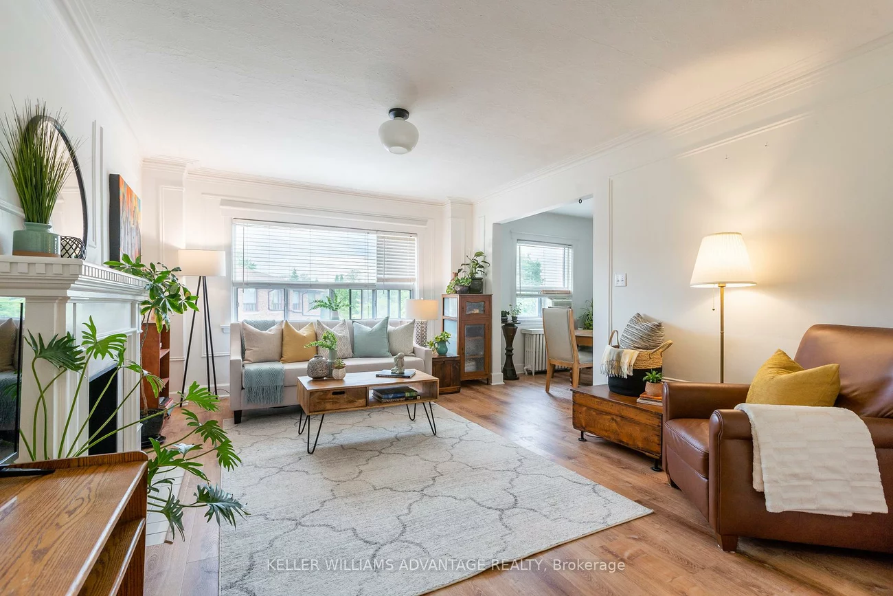 1646, Bathurst, Humewood-Cedarvale, Toronto