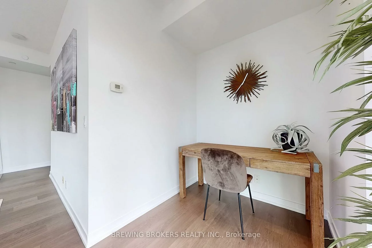 89, Dunfield, Mount Pleasant West, Toronto