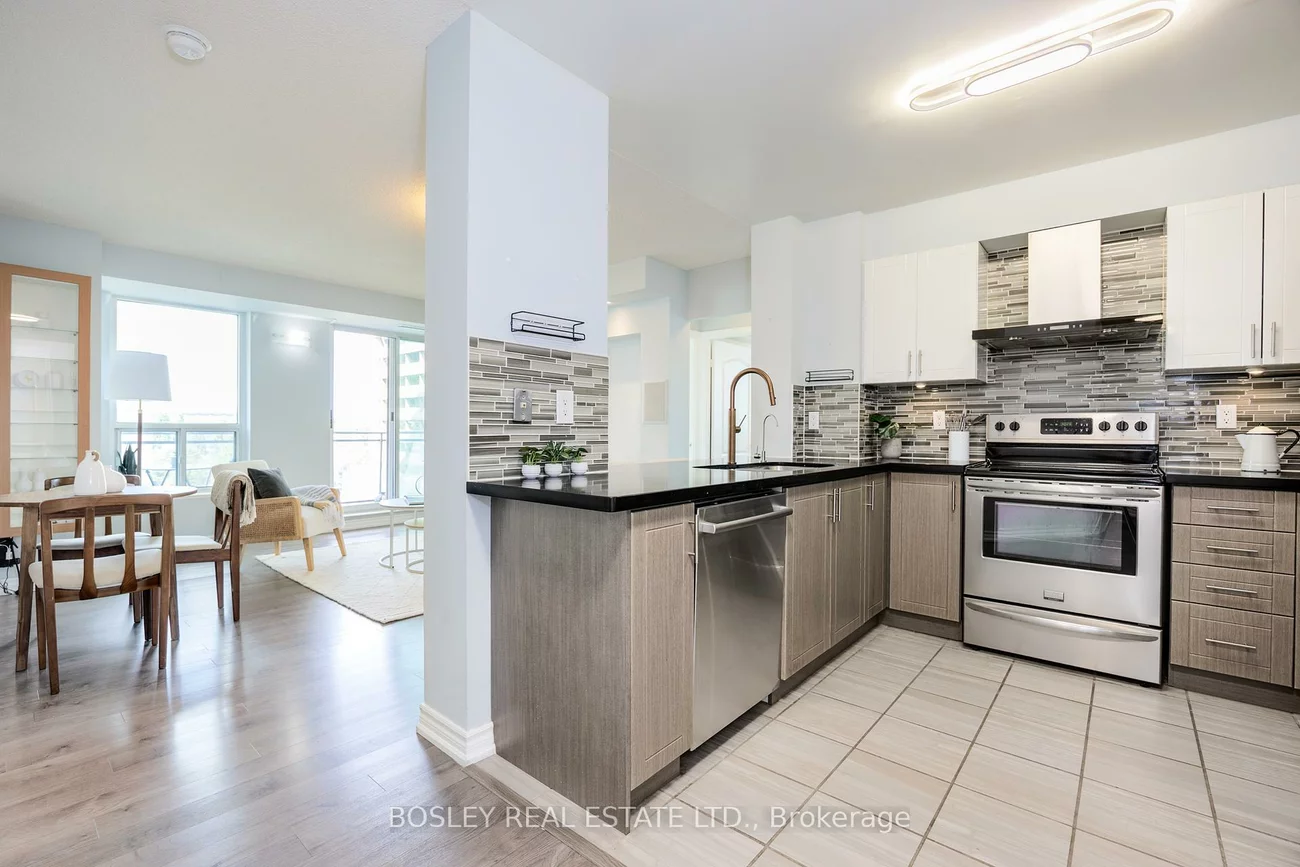 188, Doris, Willowdale East, Toronto