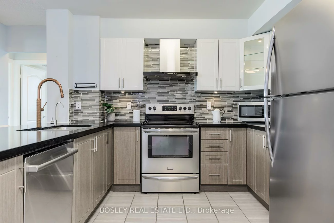 188, Doris, Willowdale East, Toronto