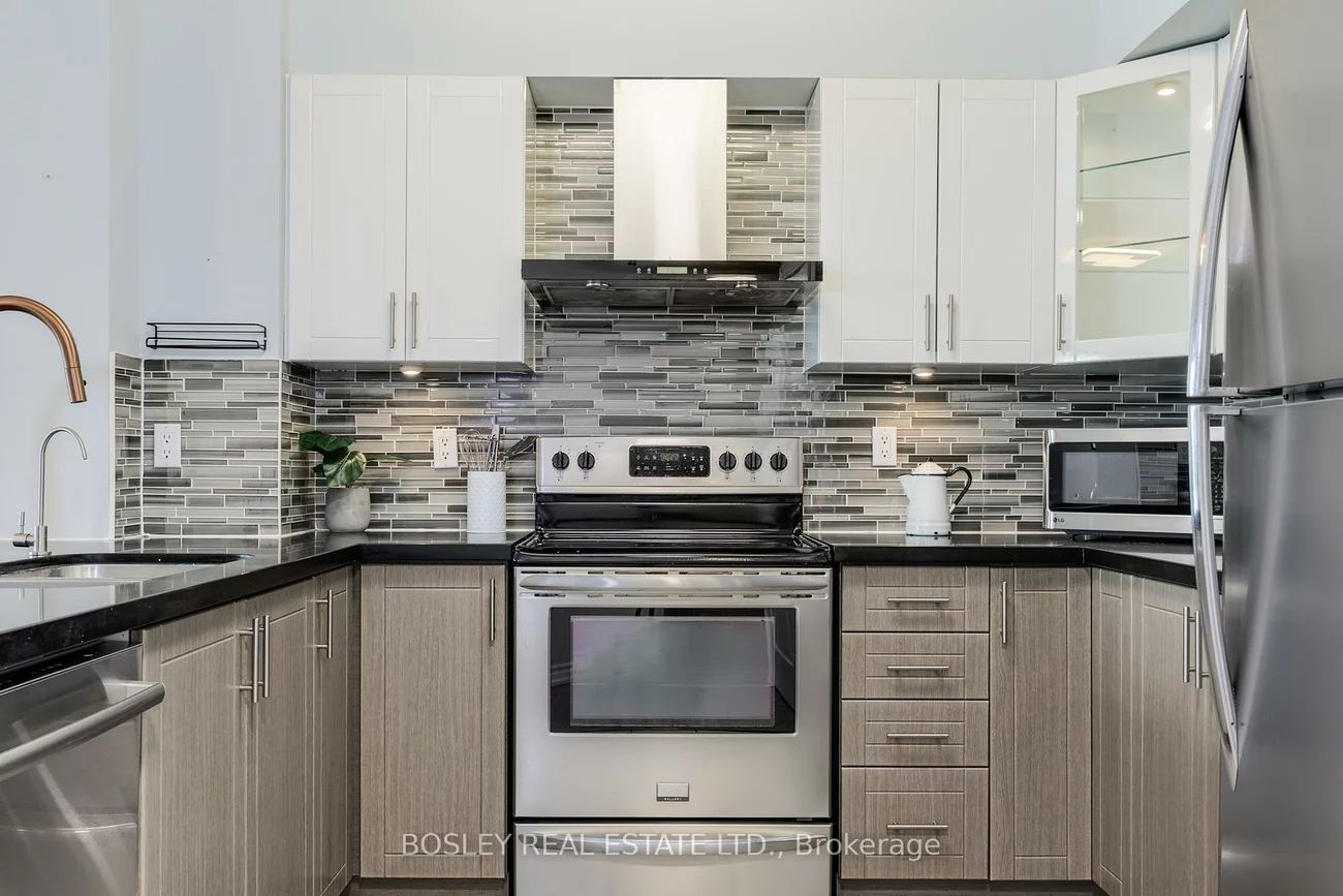 188, Doris, Willowdale East, Toronto
