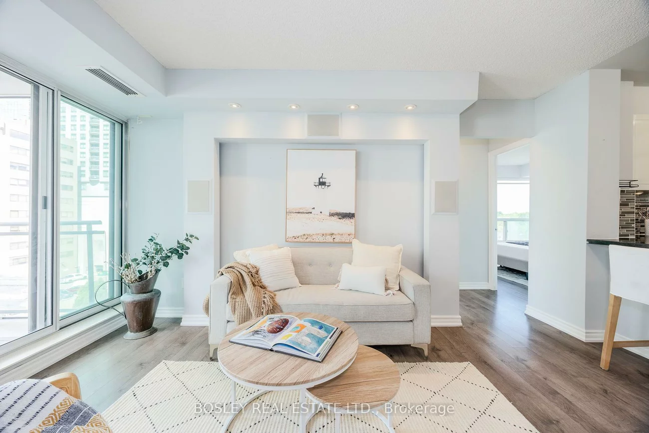 188, Doris, Willowdale East, Toronto