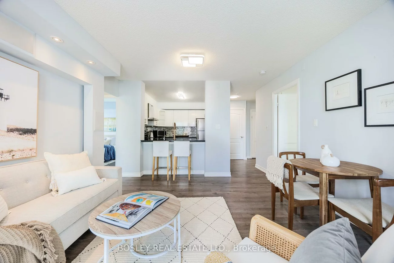 188, Doris, Willowdale East, Toronto
