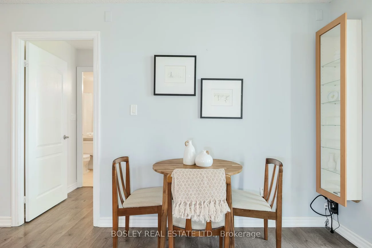 188, Doris, Willowdale East, Toronto