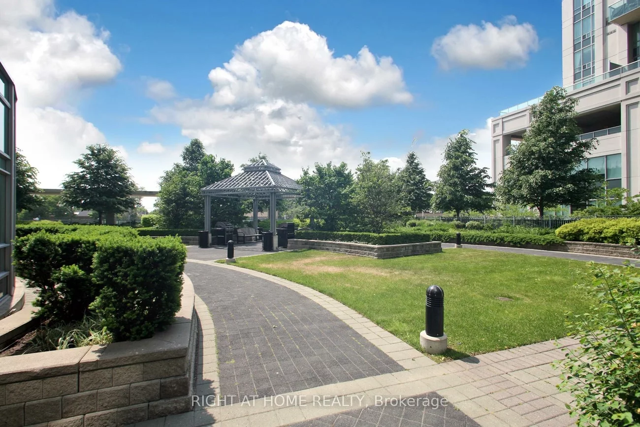 16, Harrison Garden, Willowdale East, Toronto