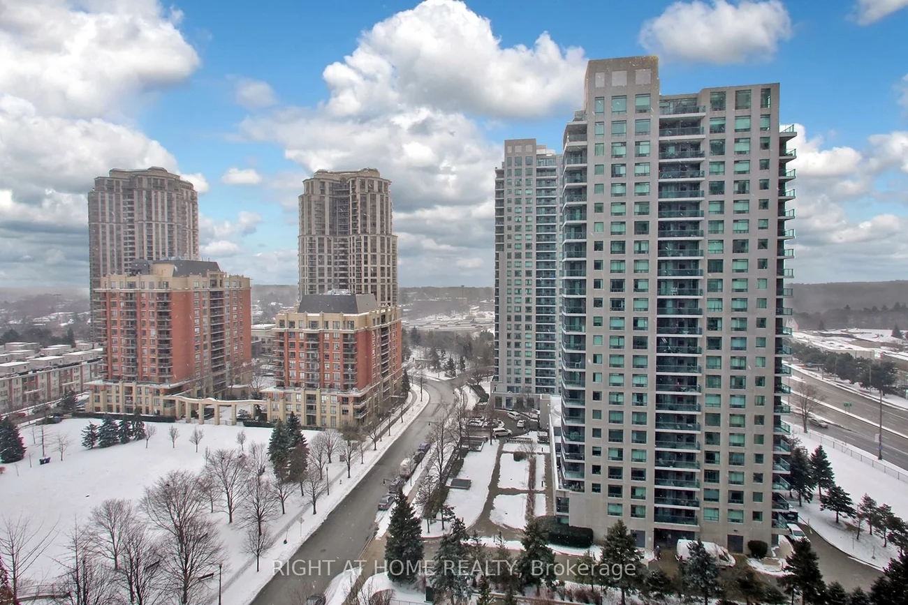 16, Harrison Garden, Willowdale East, Toronto