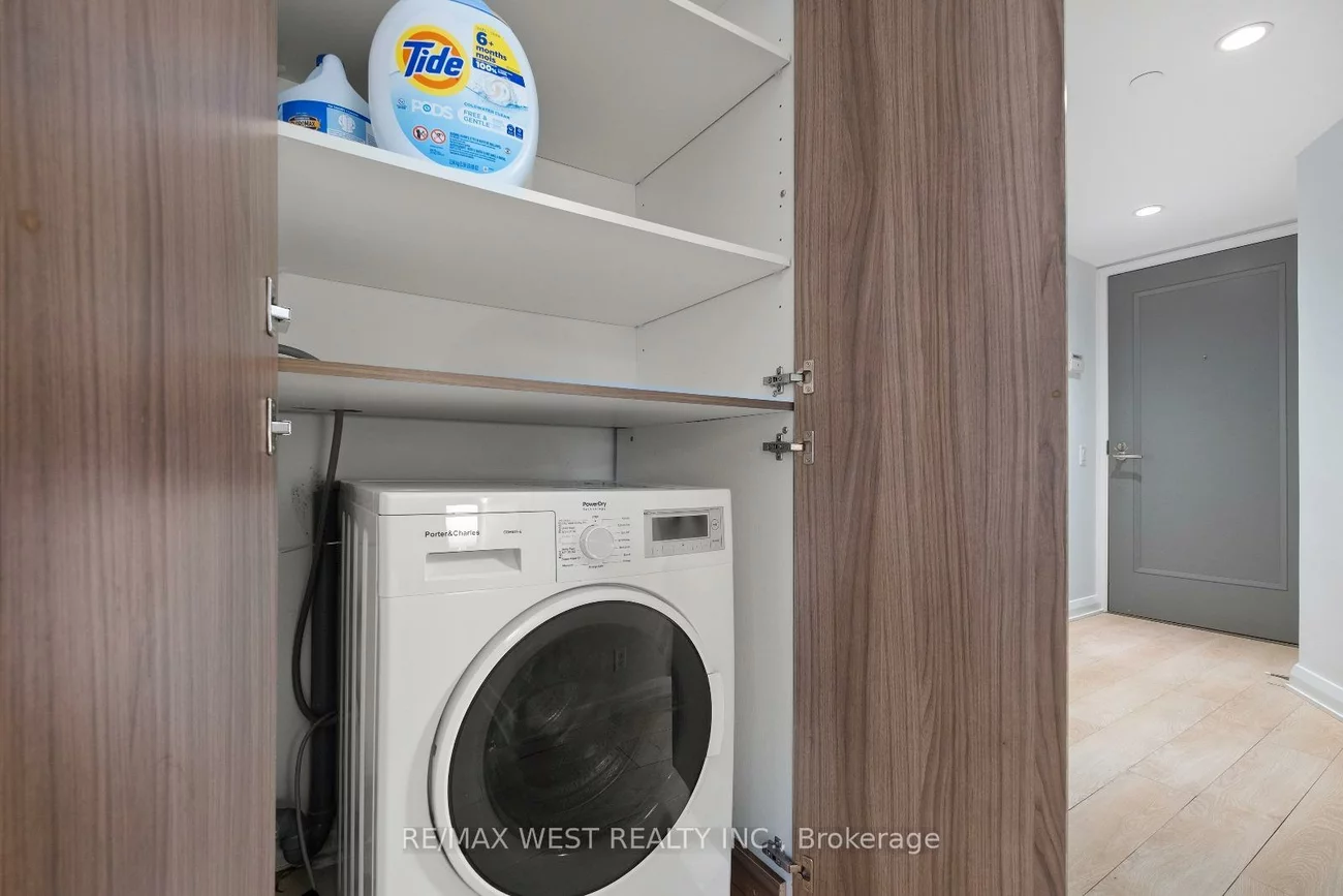 155, Yorkville, Annex, Toronto