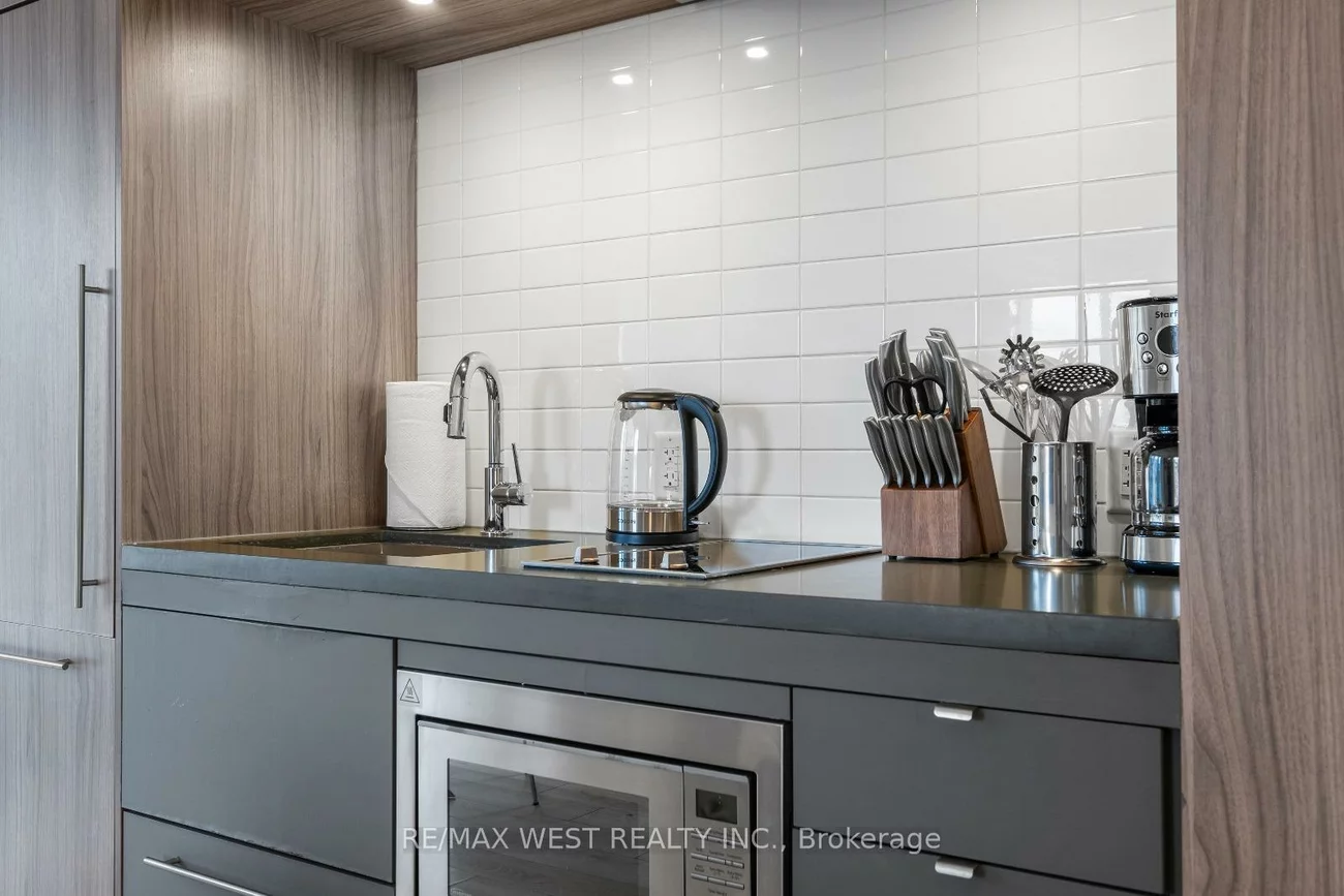 155, Yorkville, Annex, Toronto