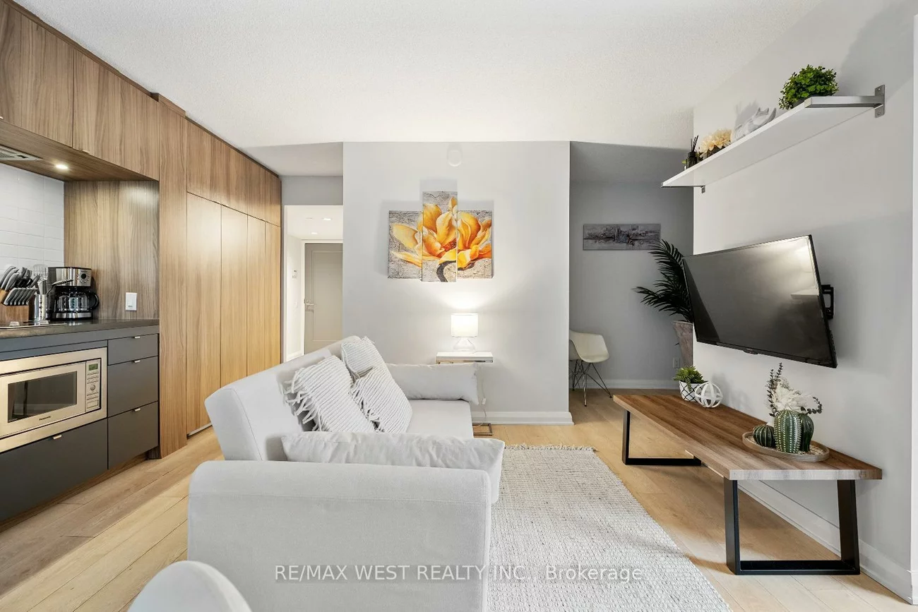 155, Yorkville, Annex, Toronto