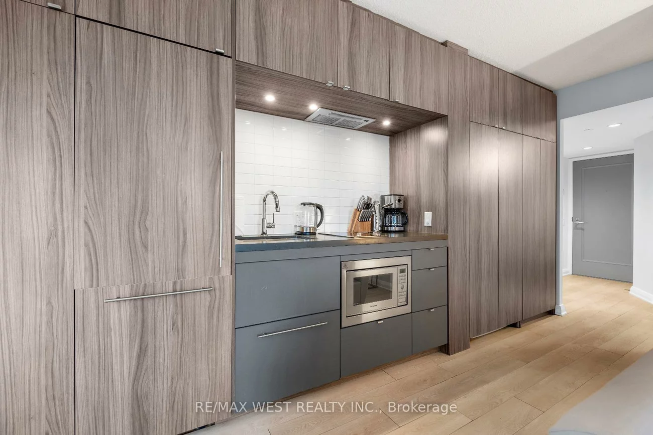 155, Yorkville, Annex, Toronto