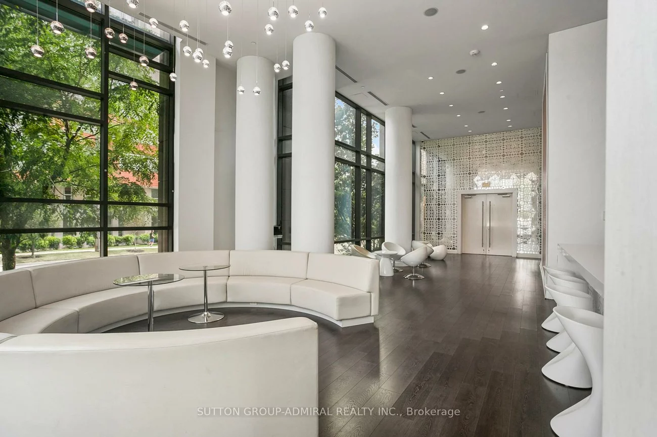 68, CANTERBURY, Willowdale West, Toronto