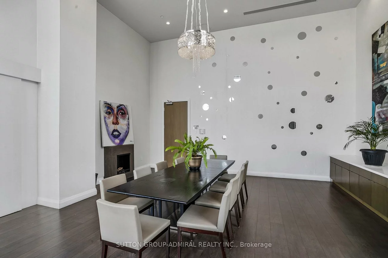 68, CANTERBURY, Willowdale West, Toronto