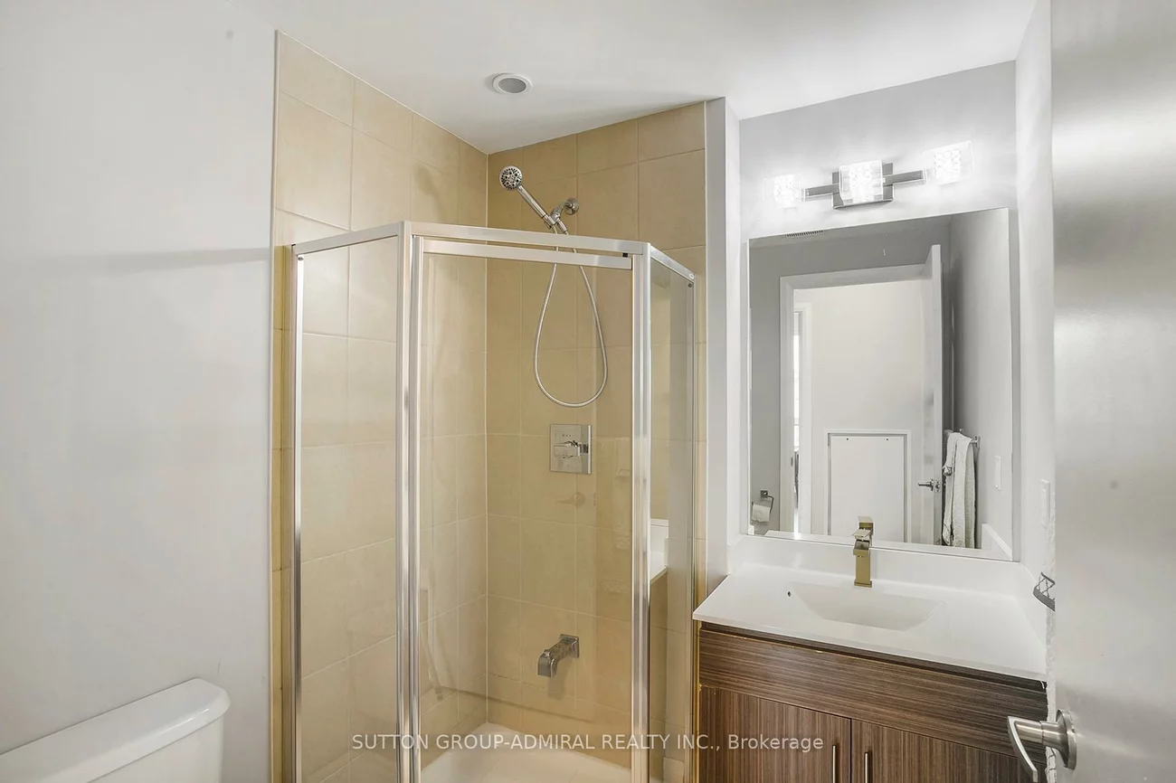 68, CANTERBURY, Willowdale West, Toronto