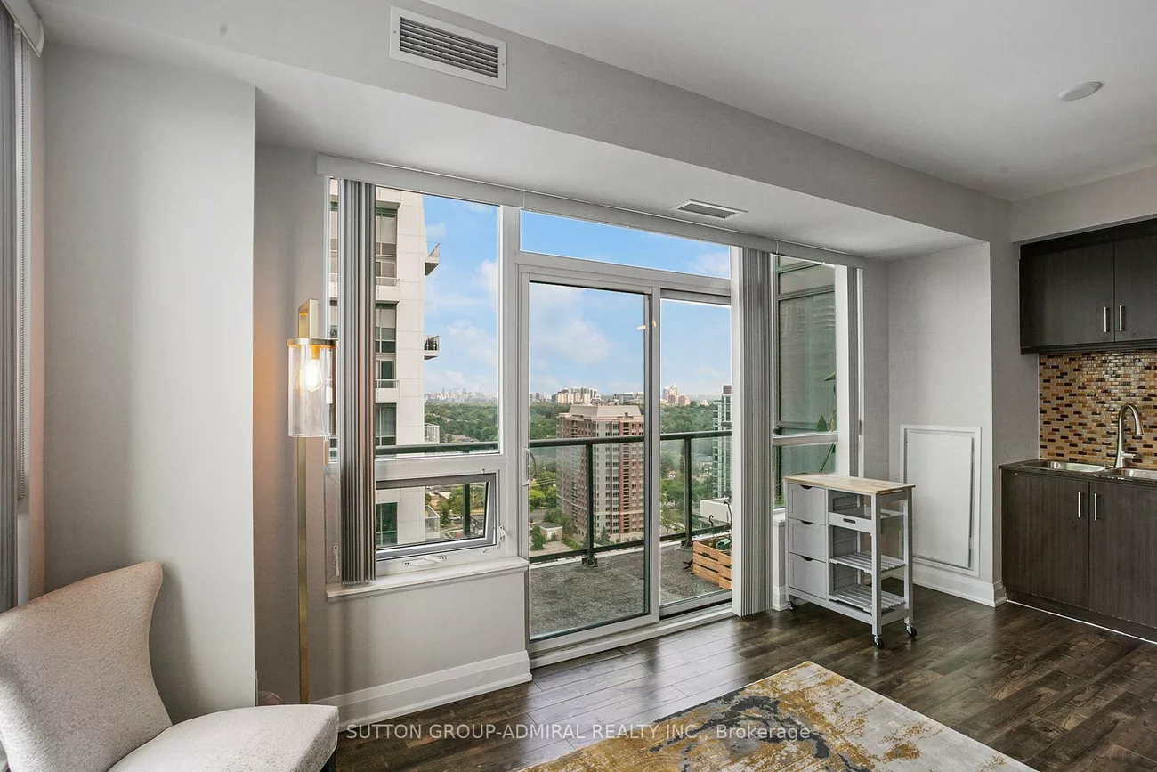 68, CANTERBURY, Willowdale West, Toronto