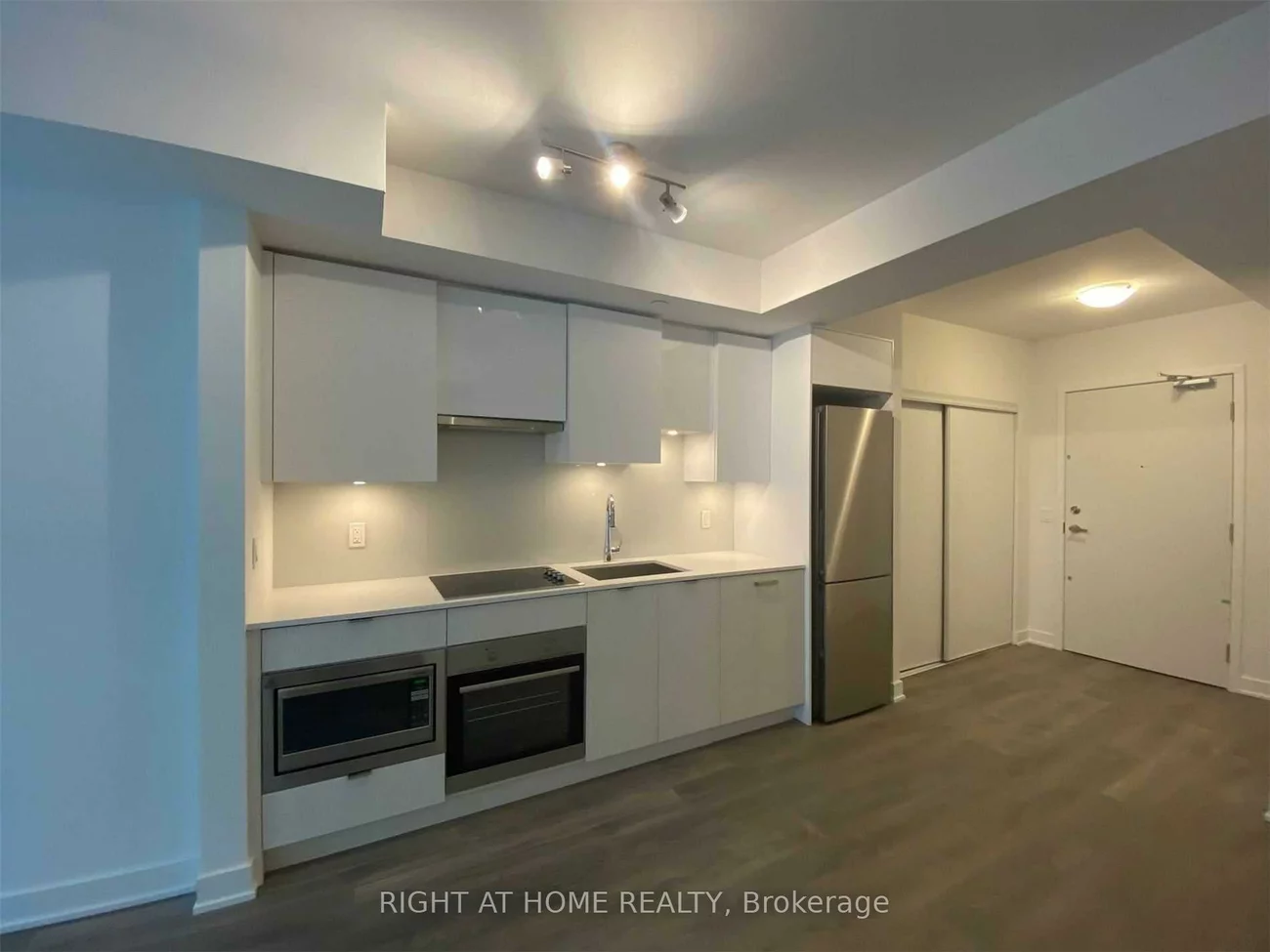 99, Broadway, Mount Pleasant West, Toronto