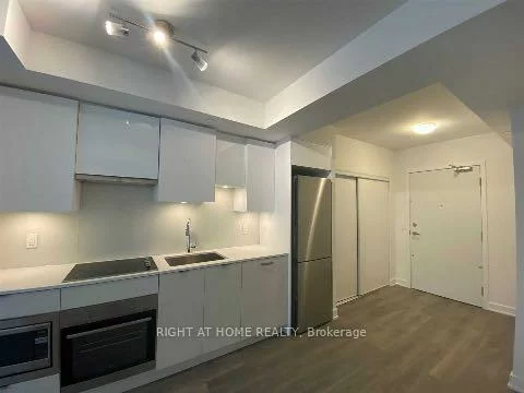99, Broadway, Mount Pleasant West, Toronto