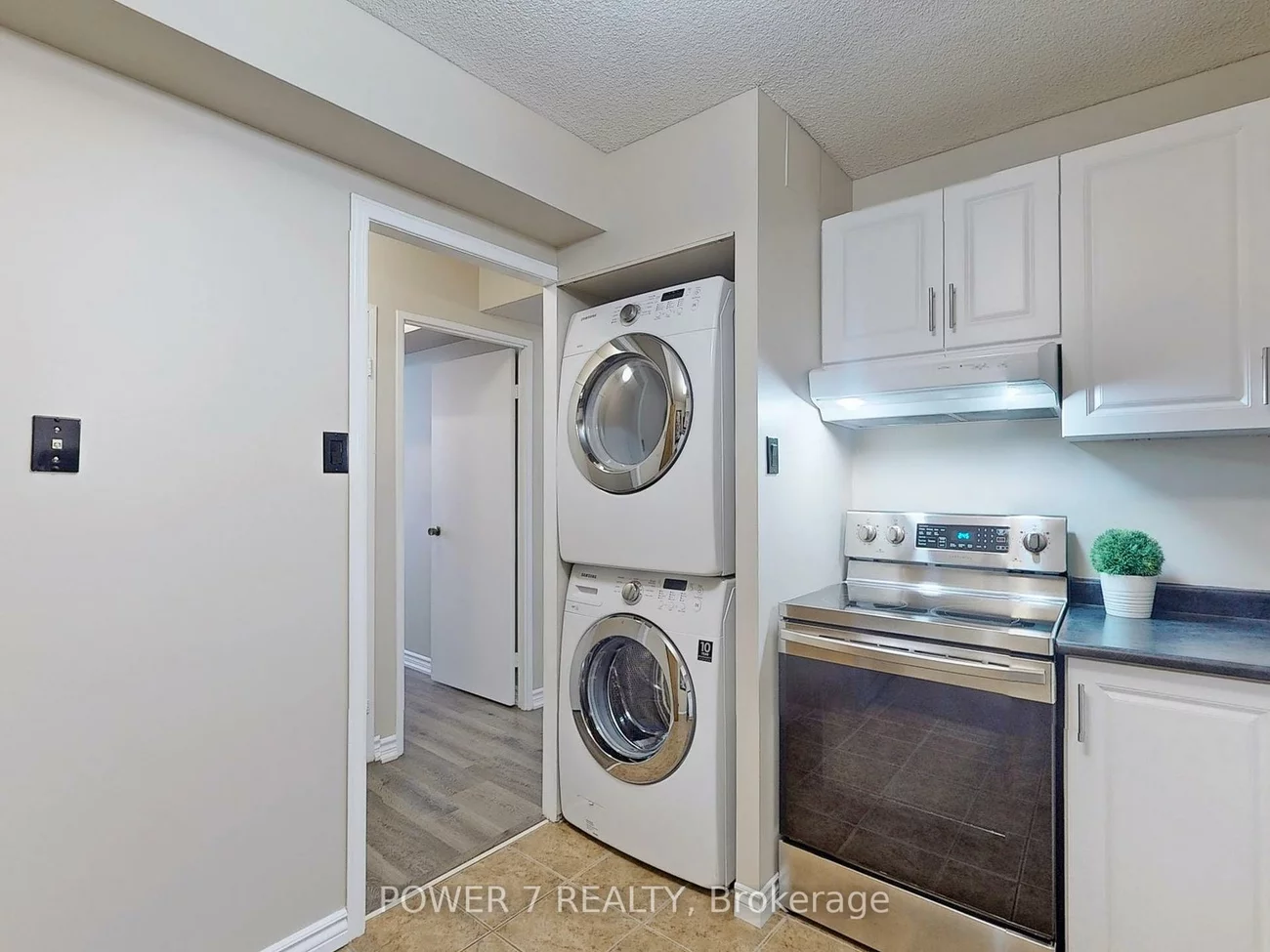 10, Tangreen, Newtonbrook West, Toronto