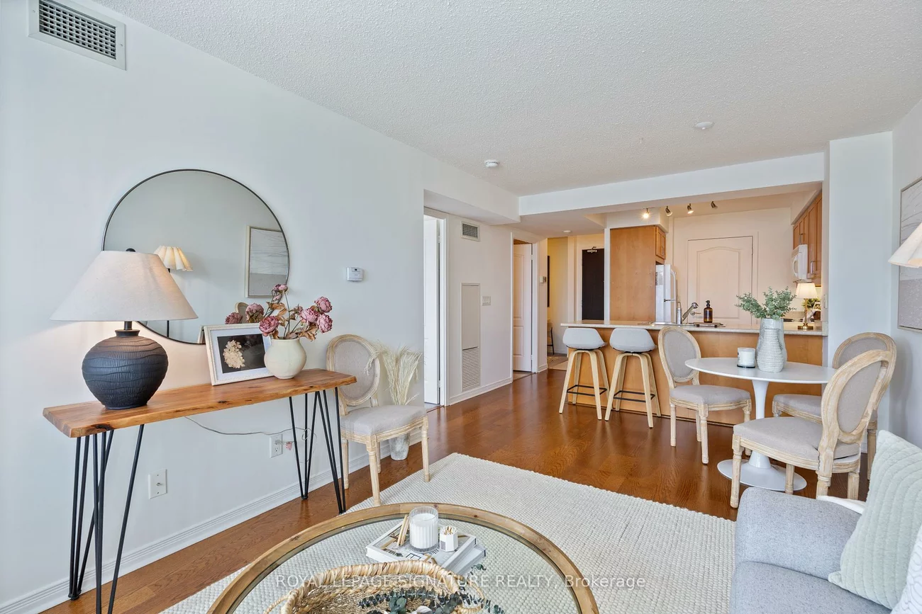 205, The Donway, Banbury-Don Mills, Toronto