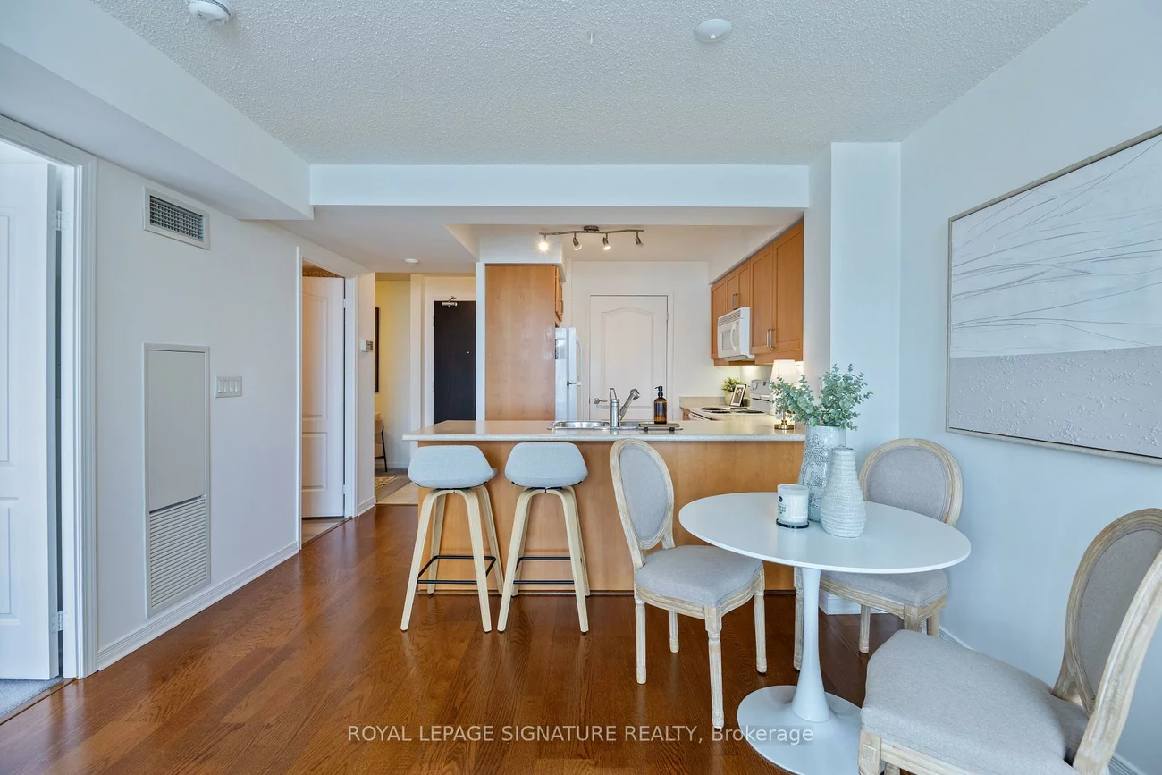205, The Donway, Banbury-Don Mills, Toronto