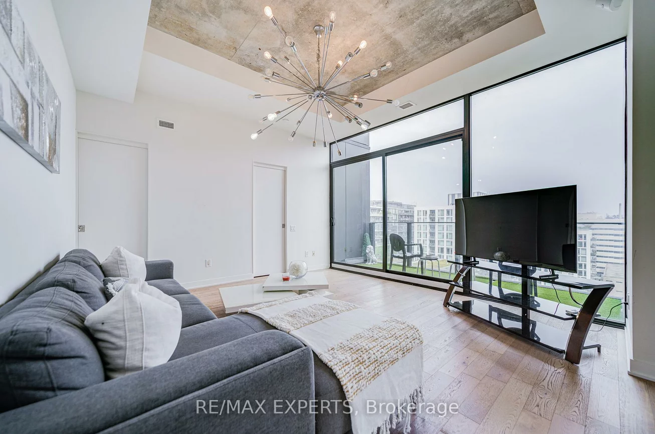 629, King, Waterfront Communities C1, Toronto
