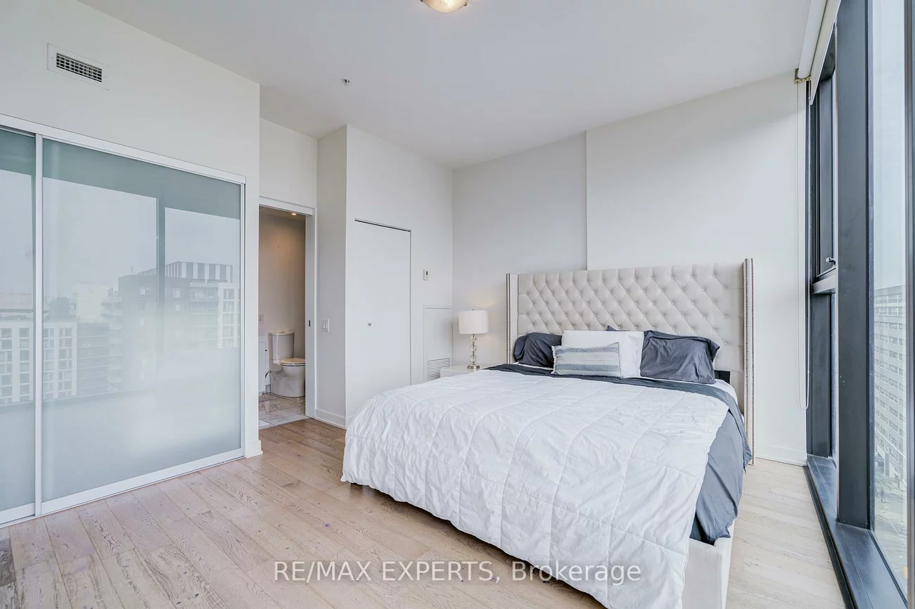 629, King, Waterfront Communities C1, Toronto