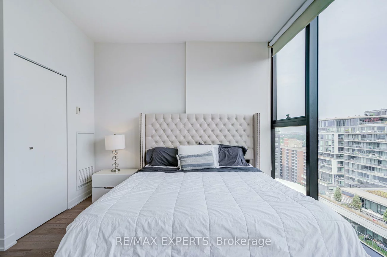 629, King, Waterfront Communities C1, Toronto