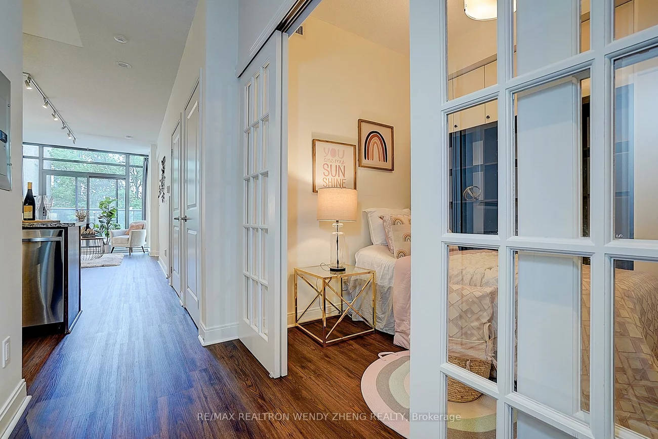 21, Scollard, Annex, Toronto