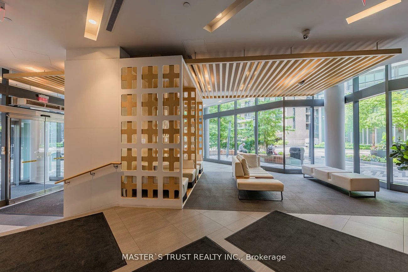 45, Charles, Church-Yonge Corridor, Toronto