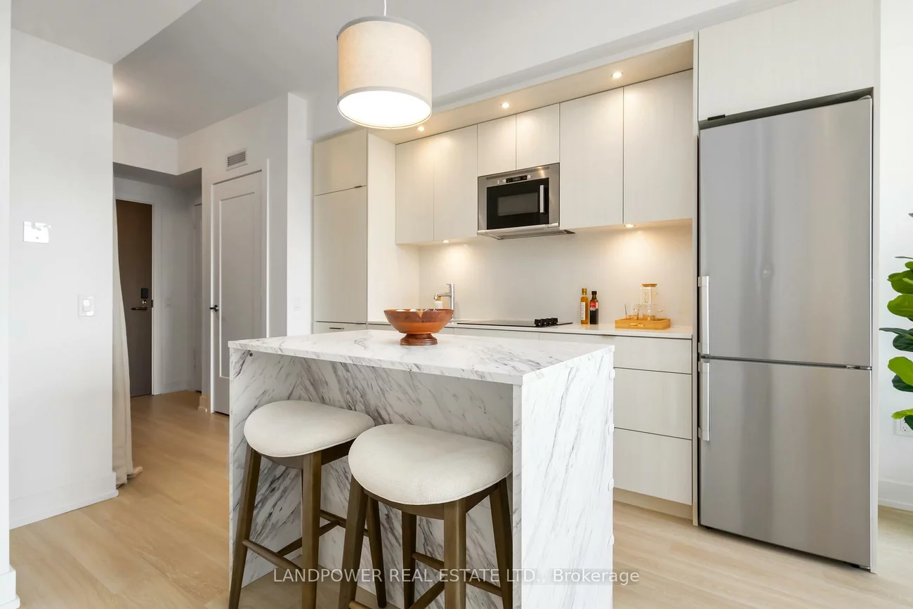 30, Inn On The Park, Banbury-Don Mills, Toronto