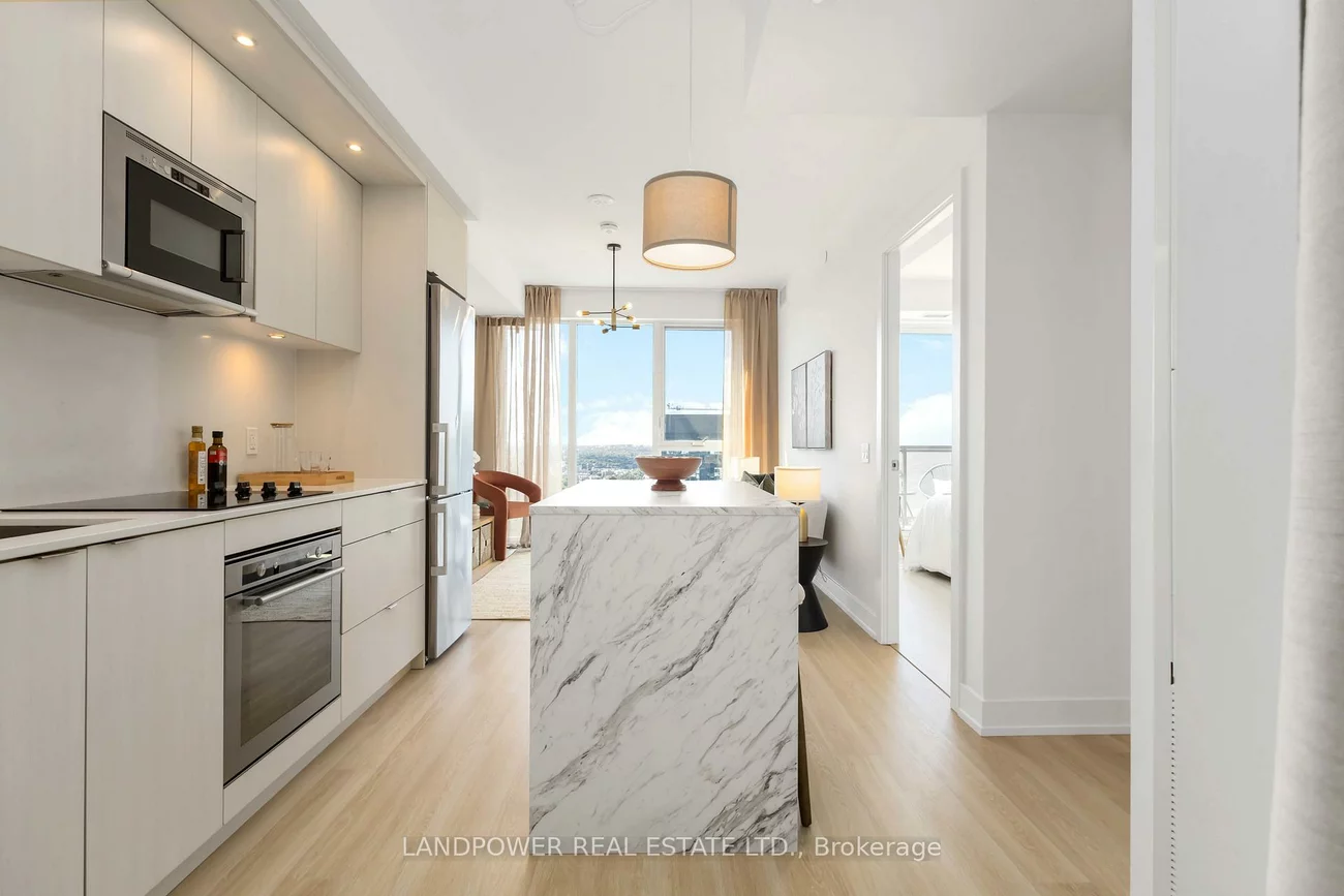 30, Inn On The Park, Banbury-Don Mills, Toronto