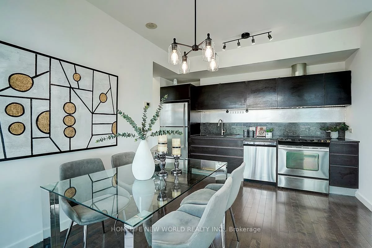 390, Cherry, Waterfront Communities C8, Toronto