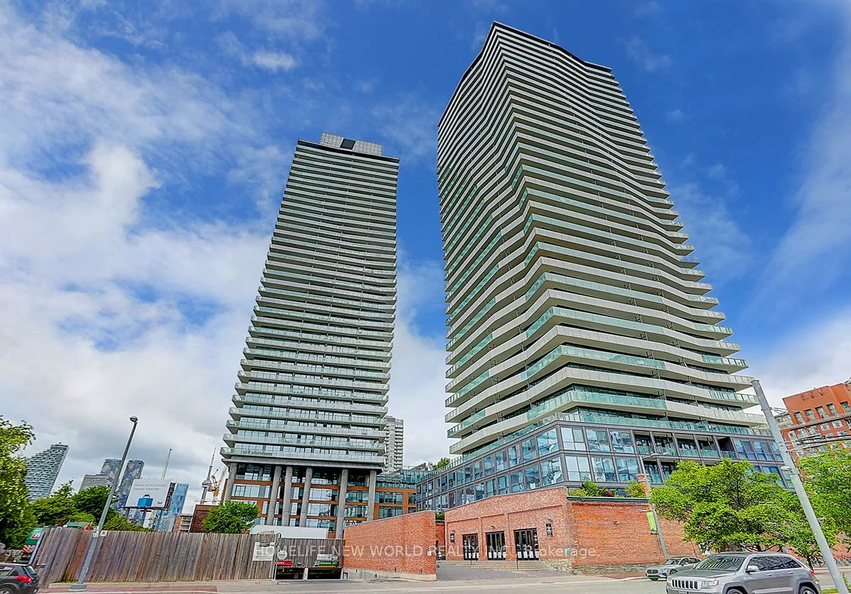 390, Cherry, Waterfront Communities C8, Toronto
