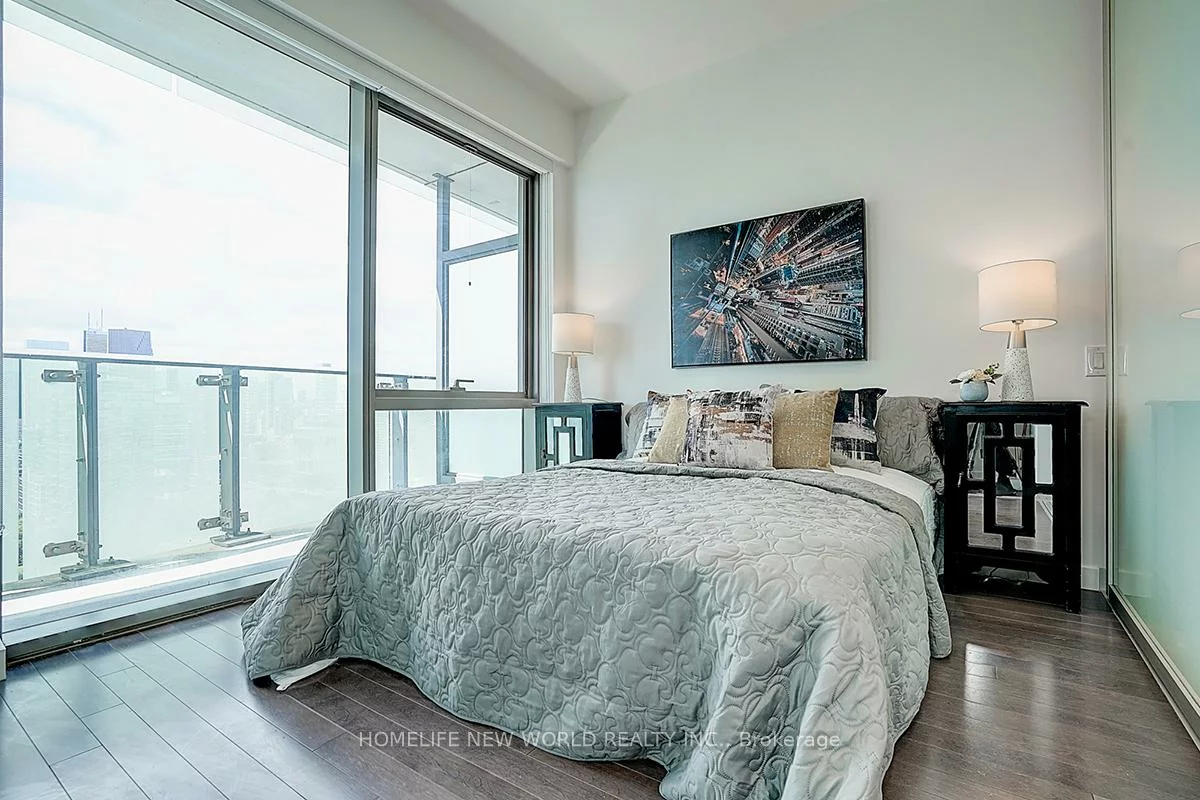 390, Cherry, Waterfront Communities C8, Toronto