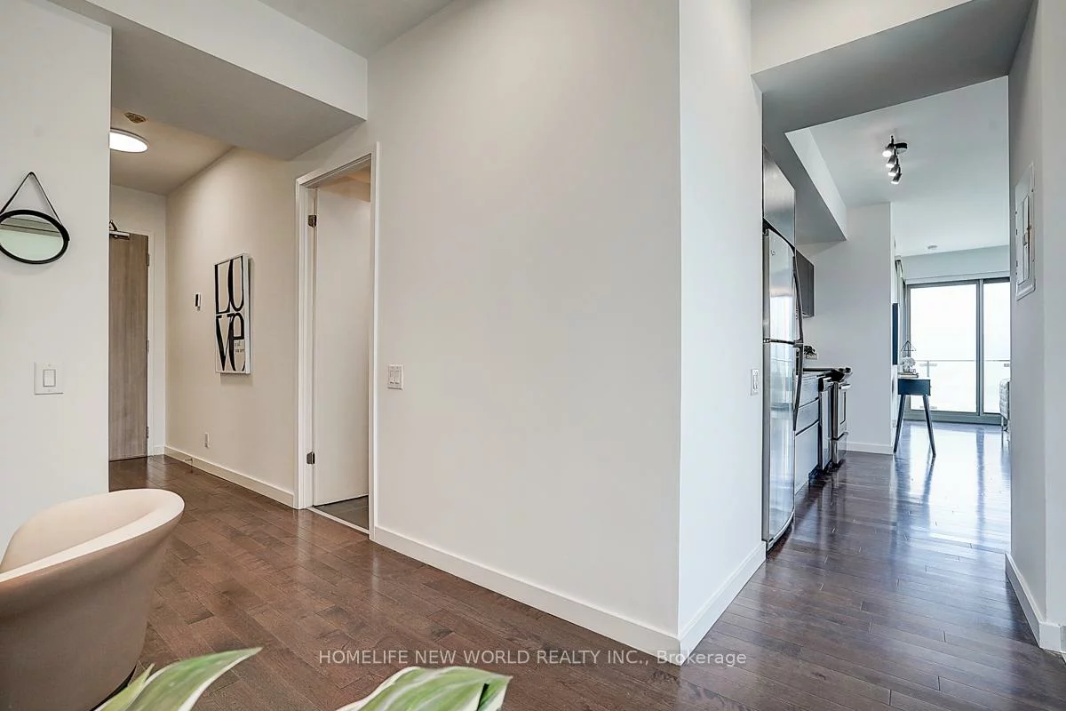 390, Cherry, Waterfront Communities C8, Toronto
