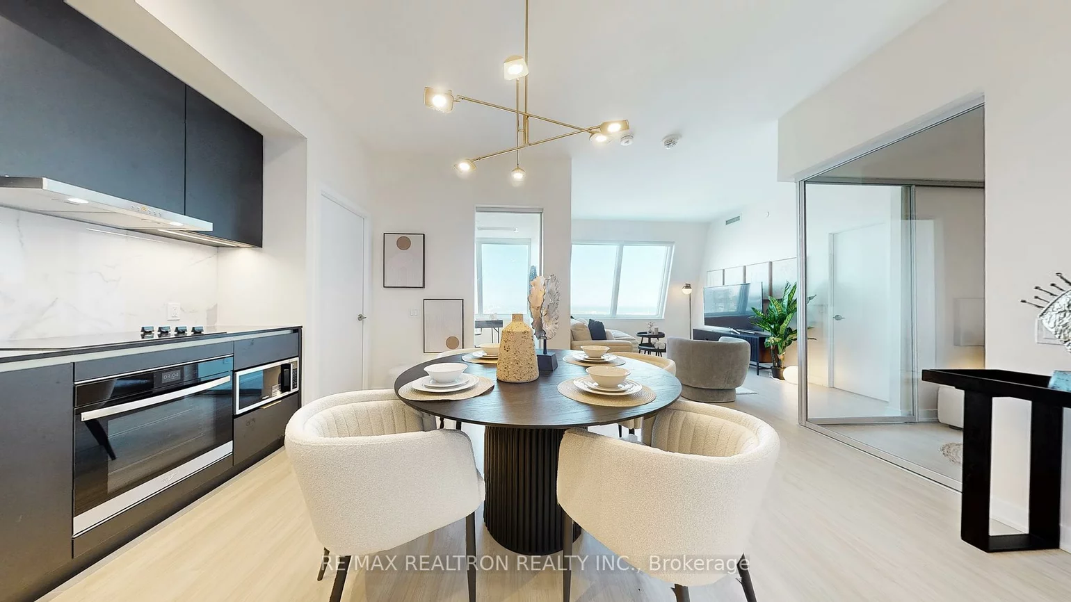 8, Wellesley, Bay Street Corridor, Toronto