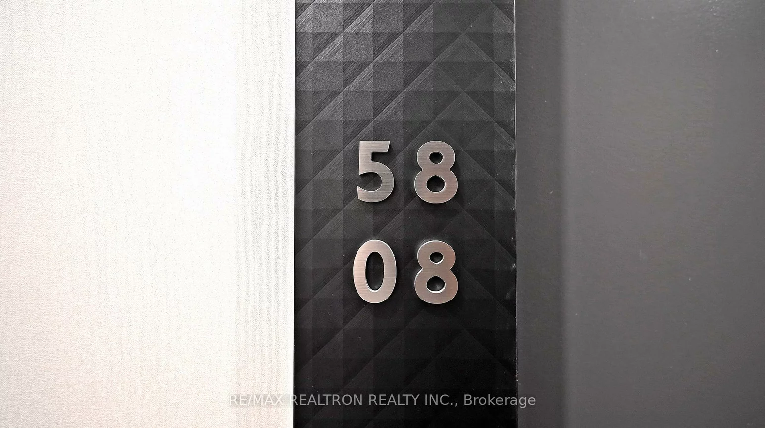 8, Wellesley, Bay Street Corridor, Toronto