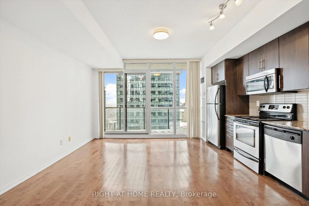 65, Bremner, Waterfront Communities C1, Toronto